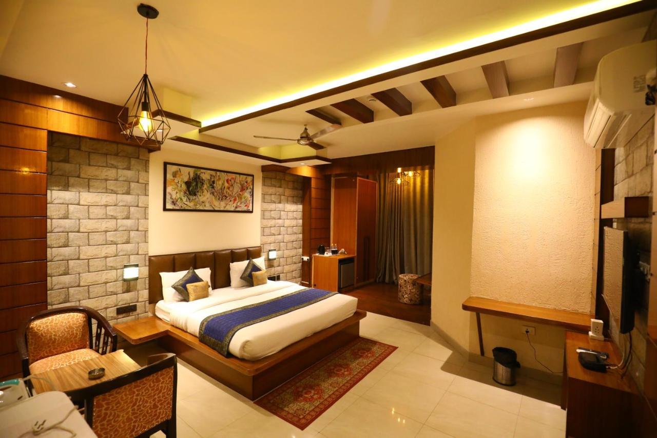 Hotel Grand Kailash,Kotdwāra Exterior foto