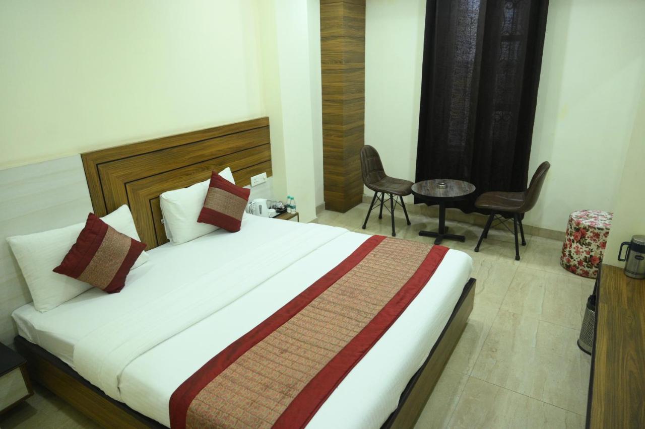 Hotel Grand Kailash,Kotdwāra Exterior foto